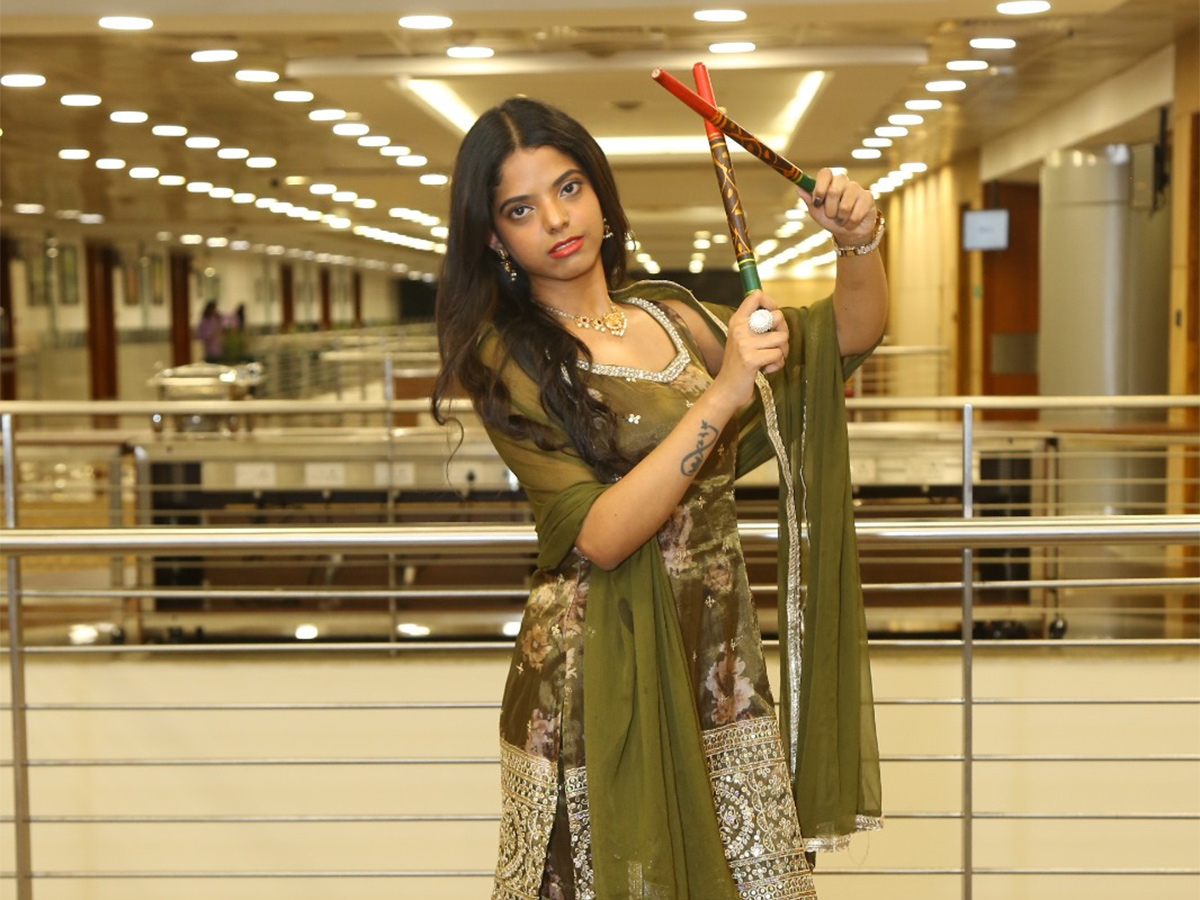 Celebrity Dandiya Nights Season 9 Photos8