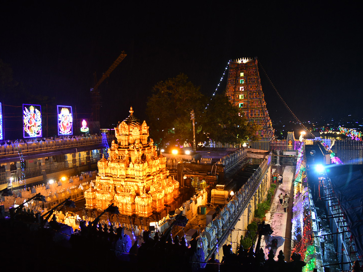 Dasara Navaratri Utsavalu 2025 at Indrakeeladri Photos15