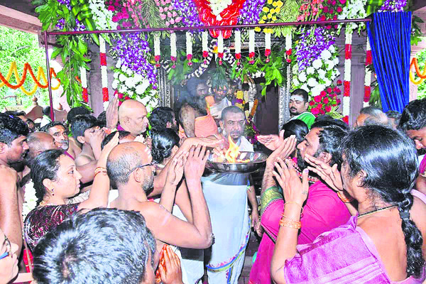 ఉత్సవాలకు అంకురార్పణ2