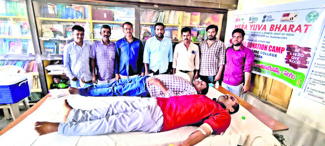 గుంతల పూడ్చివేత
1