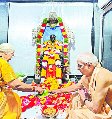 ఘనంగా దసరా ఉత్సవాలు ప్రారంభం 1