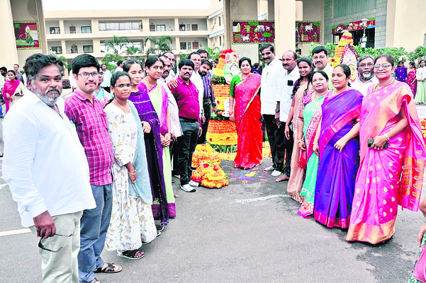 అడిషనల్‌ డీసీపీగా  రామానుజం
3