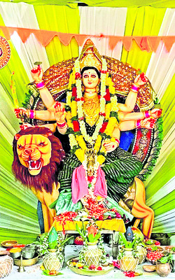 వరాల తల్లి వచ్చేసింది..2
