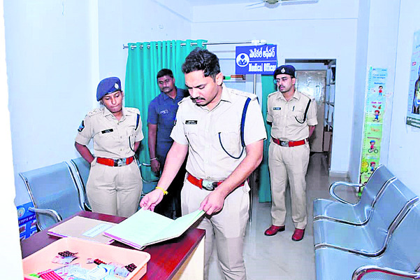 శాస్త్రోక్తంగా నవరాత్రి ఉత్సవాలకు శ్రీకారం 2