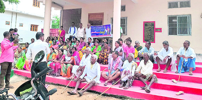 అందరూ బాగుండాలి
3