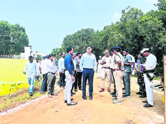 కొత్తమ్మ తల్లి  ఉత్సవ ఏర్పాట్ల పరిశీలన 1