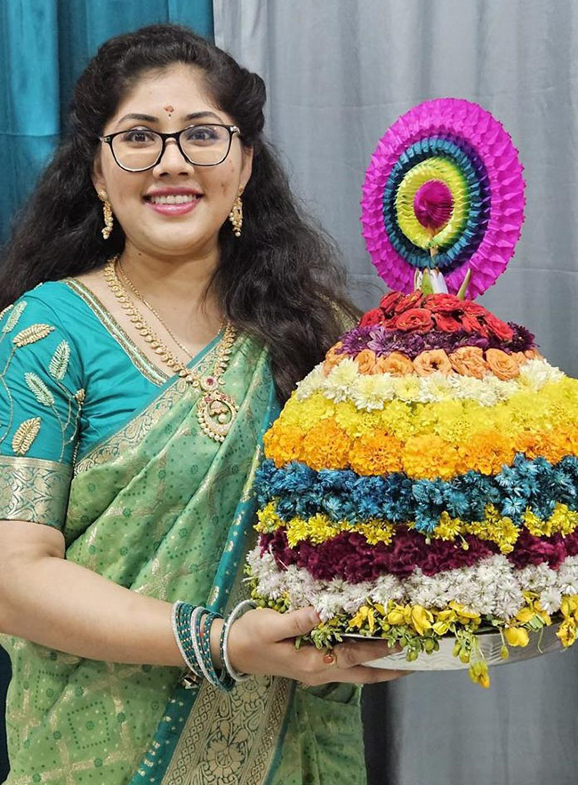 Bathukamma Celebrations 2025 In Telangana Photos11