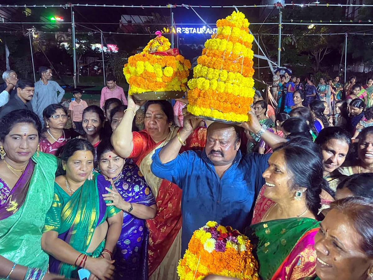 Bathukamma Celebrations 2025 In Telangana Photos20