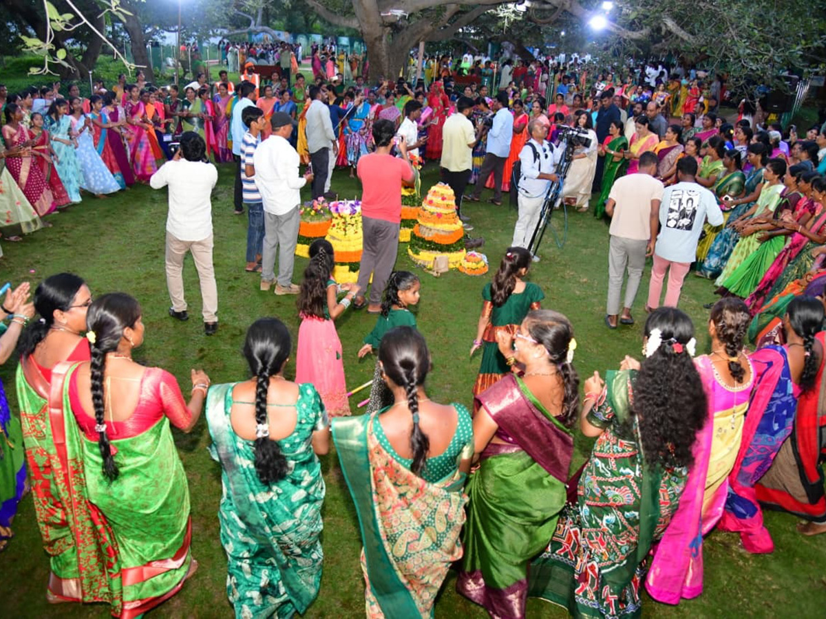 Bathukamma Celebrations 2025 In Telangana Photos21