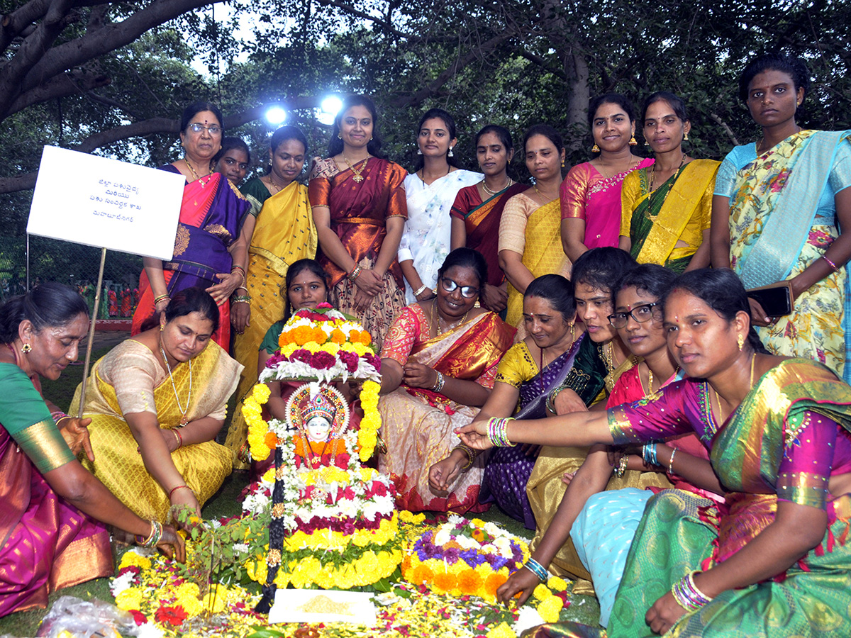 Bathukamma Celebrations 2025 In Telangana Photos29