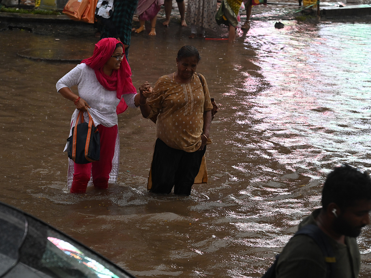 Cloudburst Chaos in Telangana Hyderabad Photos14