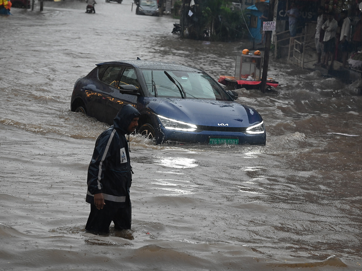 Cloudburst Chaos in Telangana Hyderabad Photos22