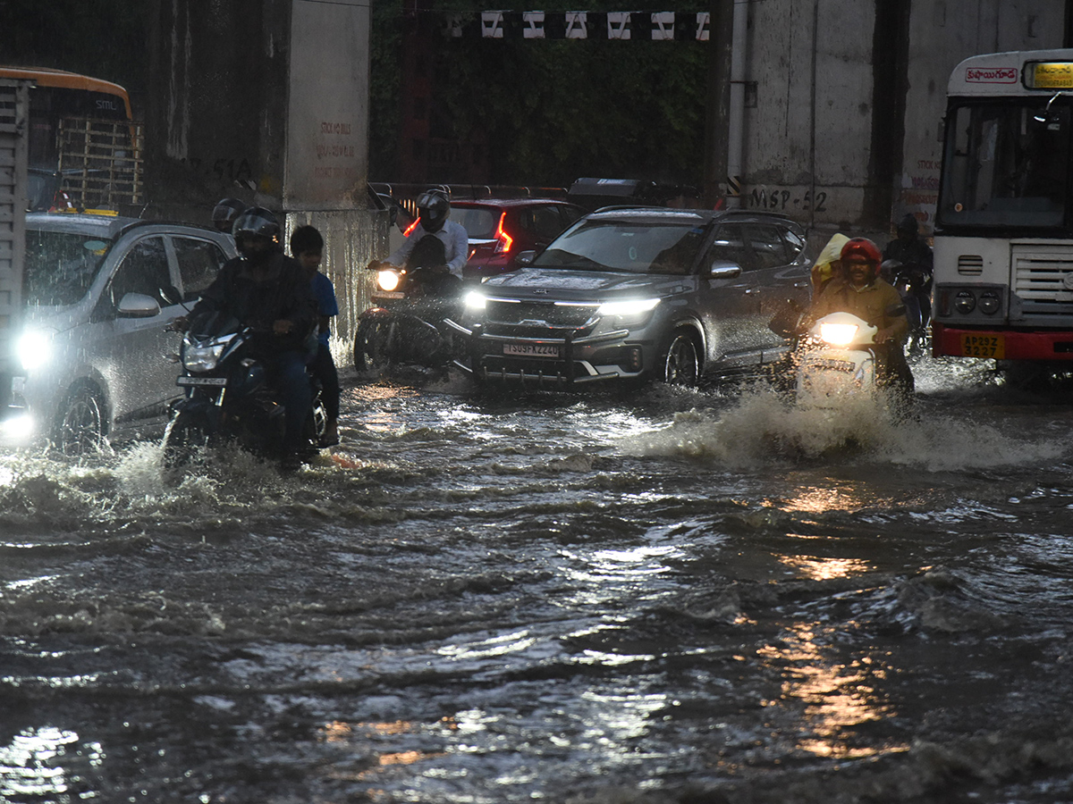 Cloudburst Chaos in Telangana Hyderabad Photos5