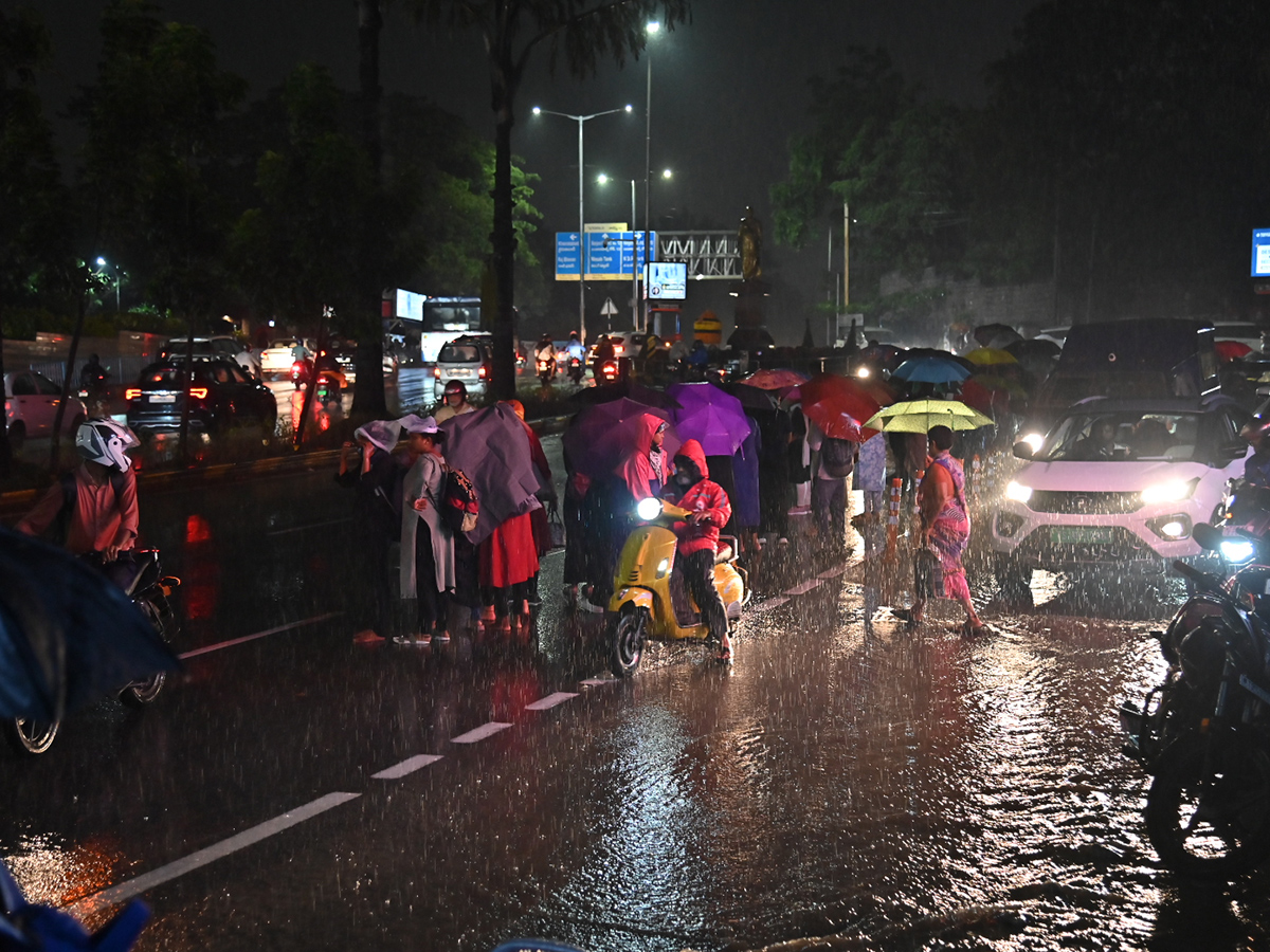 Cloudburst Chaos in Telangana Hyderabad Photos7