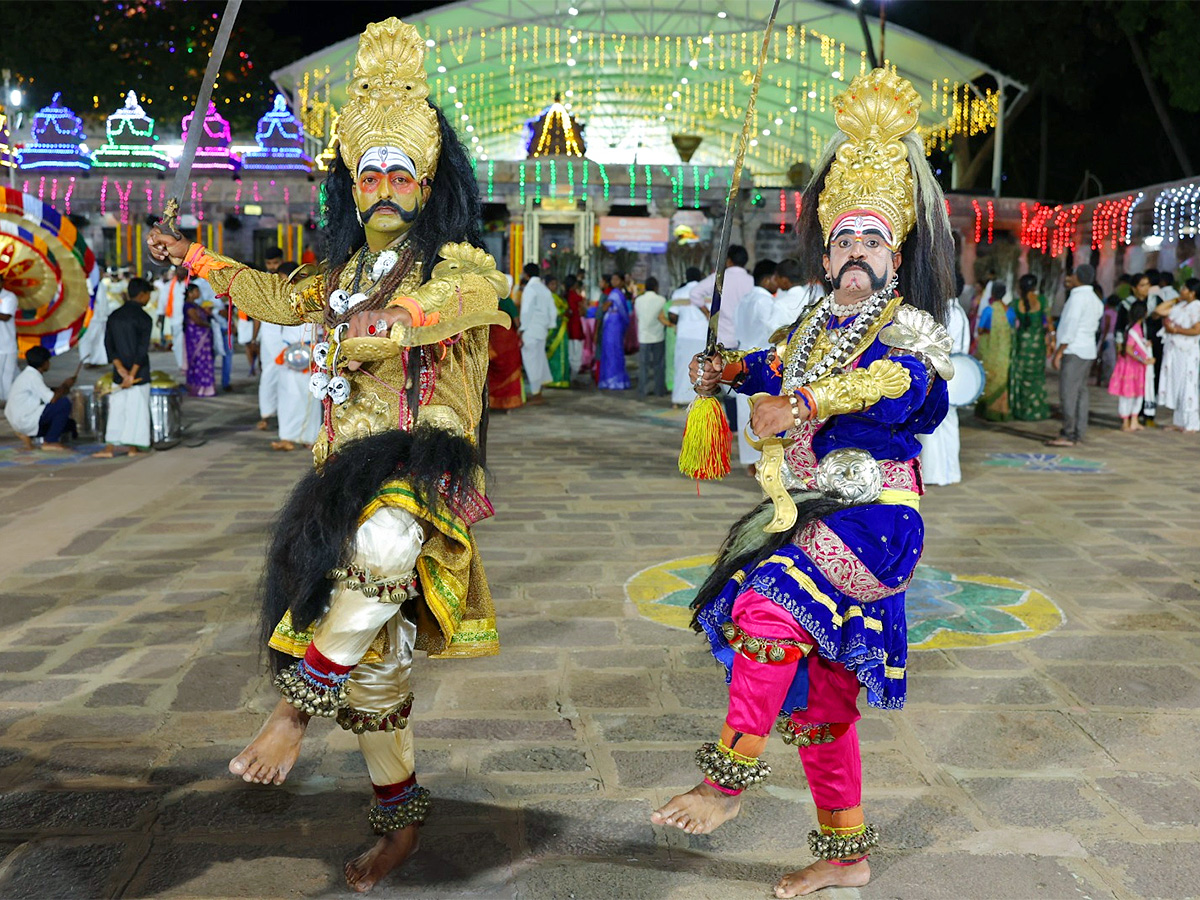 Devi Navaratri Celebrations 2025 At Srisailam Bramaramba Temple10