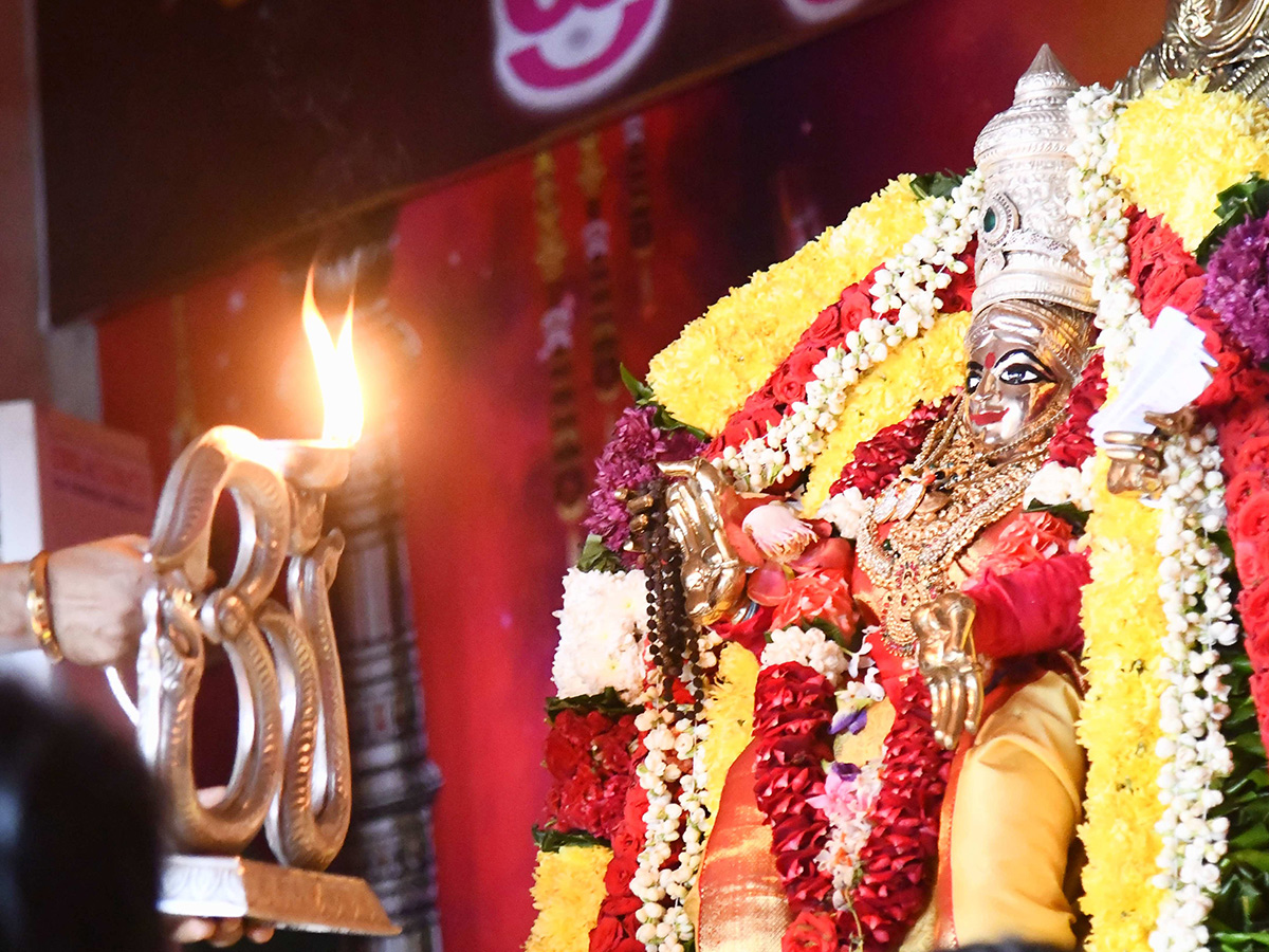 Dussehra 2025 : Devotees Rush at Kanaka Durga Temple Vijayawada12