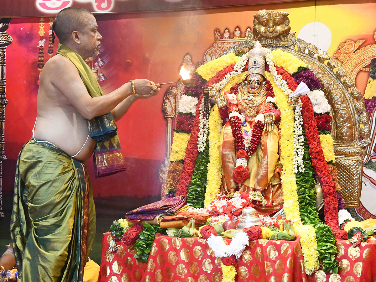 Dussehra 2025 : Devotees Rush at Kanaka Durga Temple Vijayawada2