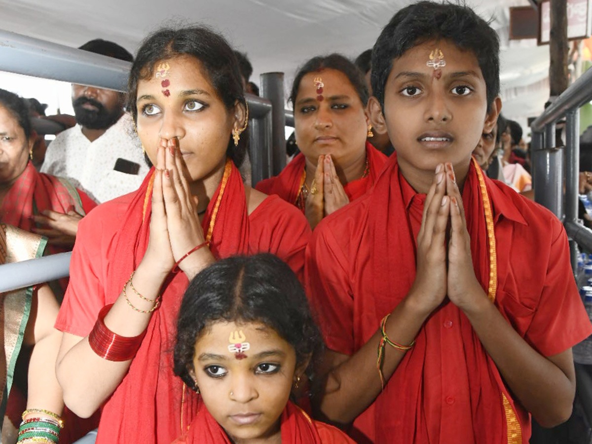 Dussehra 2025 : Devotees Rush at Kanaka Durga Temple Vijayawada27