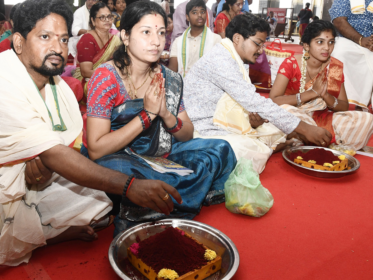 Dussehra 2025 : Devotees Rush at Kanaka Durga Temple Vijayawada5