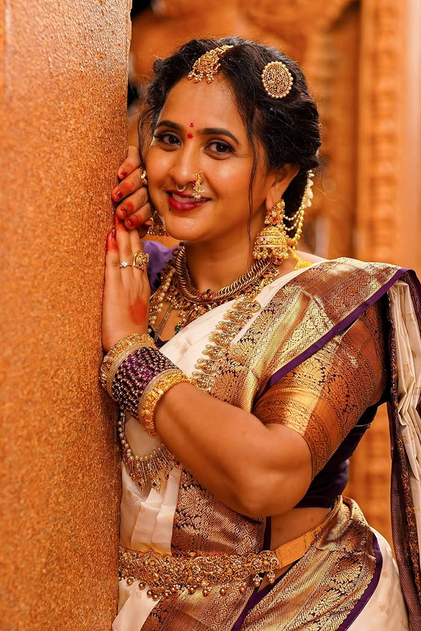 Navratri looks inspired from celebrities Photos13