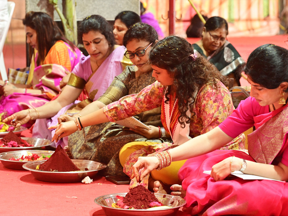 Sri Gayatri Devi Alankaram Day 2 : Huge Devotees Rush In Vijayawada Kanaka Durga Temple Photos10