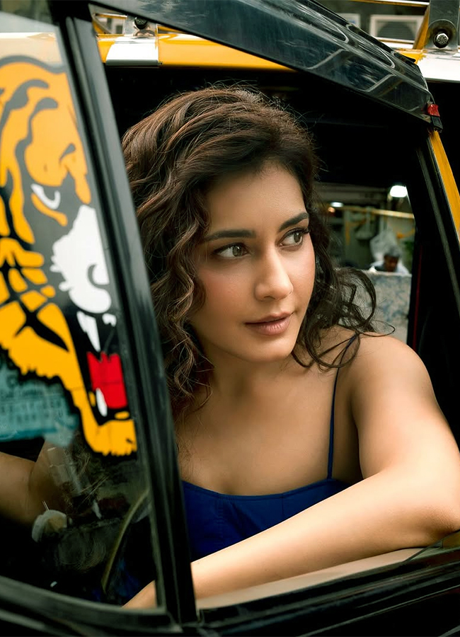 Tollywood Actress Raashii Khanna Latest Photos12
