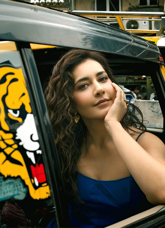 Tollywood Actress Raashii Khanna Latest Photos13