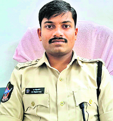 అప్రమత్తతతోనే భద్రత2