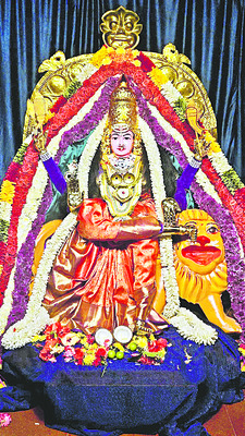 కనుల పండువగా శరన్నవరాత్రి ఉత్సవాలు 1