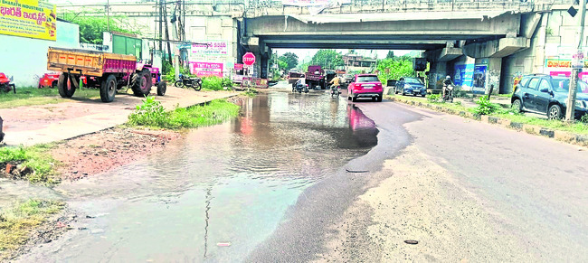 కాలనీలు.. వరద కష్టాలు1