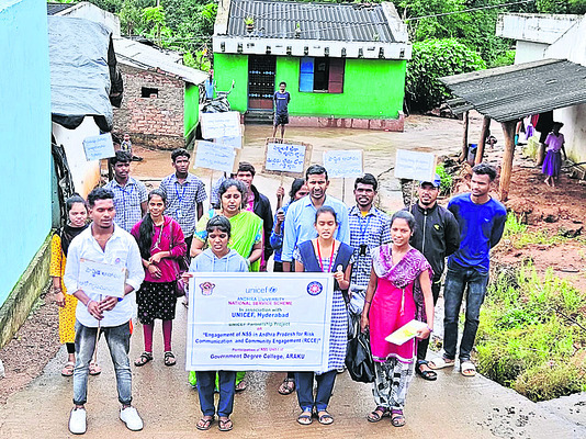 సామాజిక సేవలో ఎన్‌ఎస్‌ఎస్‌ వలంటీర్లు1