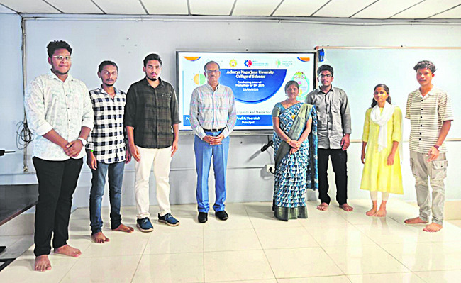 బాలాత్రిపుర సుందరీదేవిగా   బాల చాముండేశ్వరి దేవి దర్శనం1