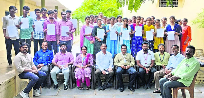 ఈ–క్రాప్‌ తప్పకుండా చేయించుకోండి 1