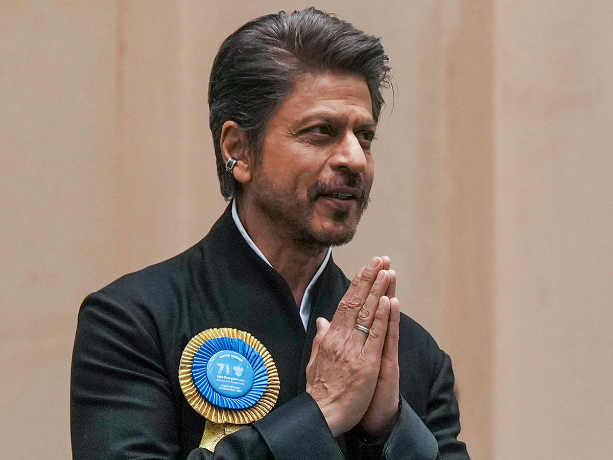Shah Rukh Khan and Rani Mukerji during the 71st National Film Awards Ceremony 10