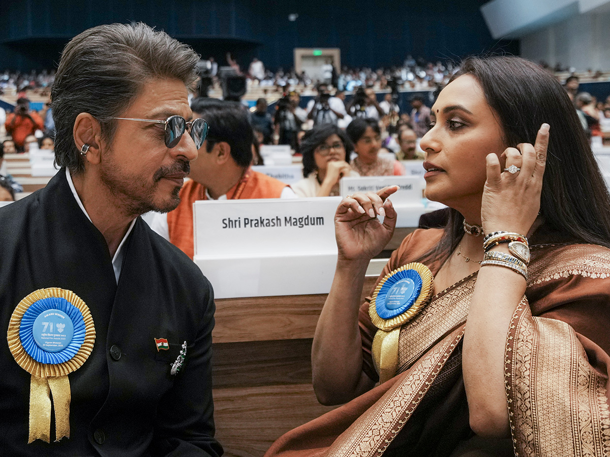 Shah Rukh Khan and Rani Mukerji during the 71st National Film Awards Ceremony 17