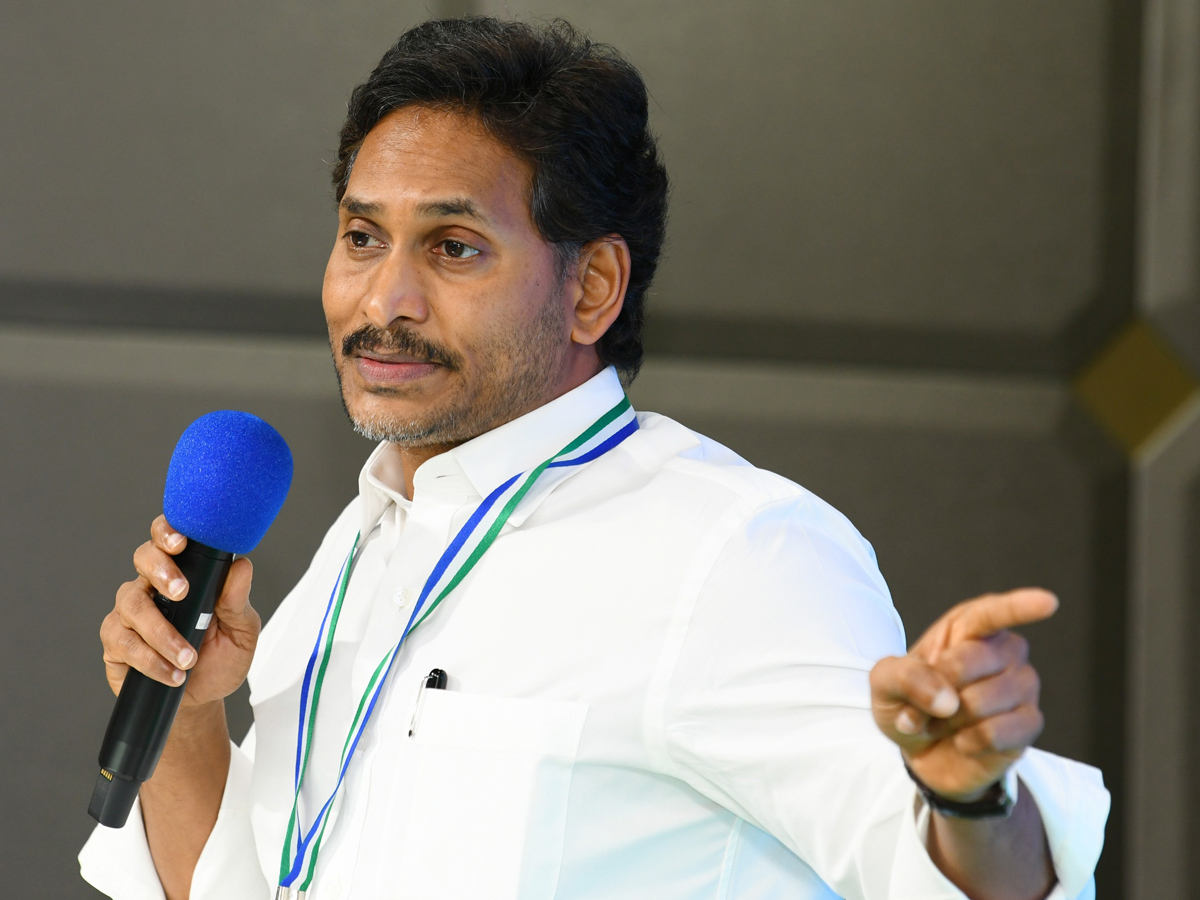 YS Jagan Launches DIGITAL BOOK App for YSRCP Activists Photos17