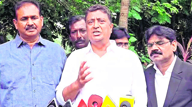 గాయత్రీదేవిగా  మాణిక్యాంబా అమ్మవారు 2