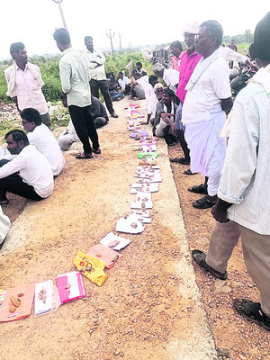 క్యూలో ‘పట్టా’ 2
