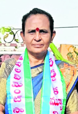 రోడ్లపై తిరగలేం3