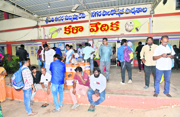 ●మాకెందుకీ అవస్థలు! 2