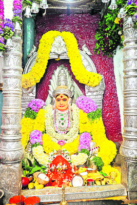 భద్రకాళికి సింహవాహన, గజవాహన సేవలు1