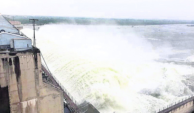 ఎస్సారెస్పీకి భారీగా ఇన్‌ఫ్లో1