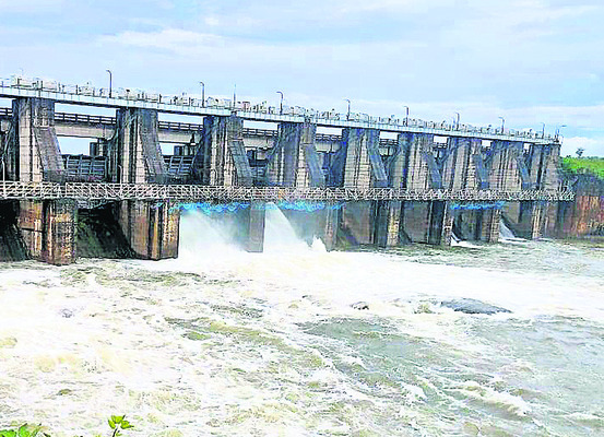 మడ్డువలస వద్ద 9వేల క్యూసెక్కుల అవుట్‌ఫ్లో 1