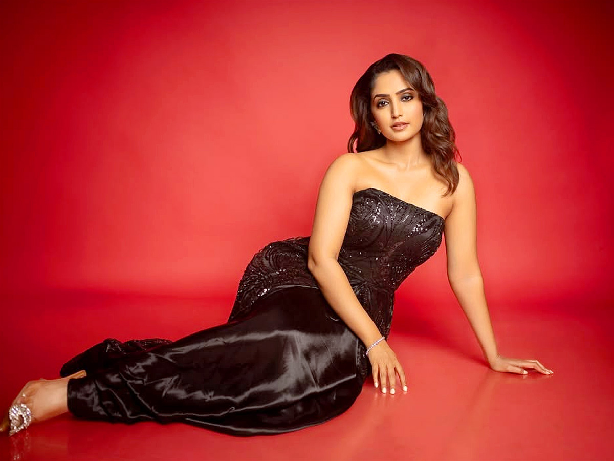 Actress Reba Monica John Beautiful Stunning Photos13