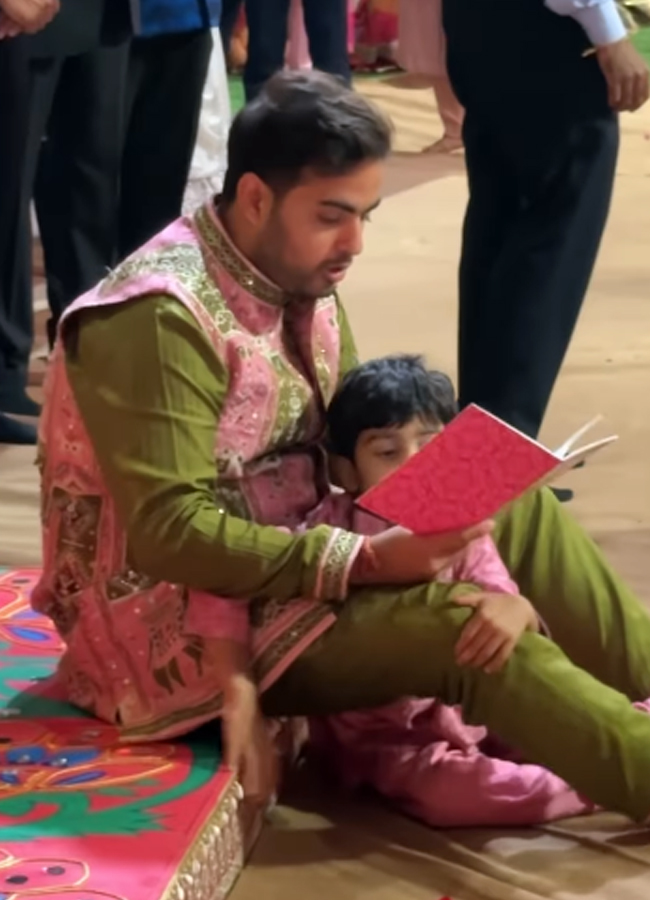 Ambani family's Navratri celebrations are a feast for the eyes photos15