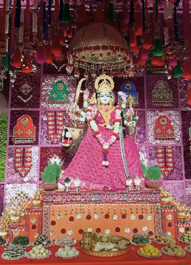Ambani family's Navratri celebrations are a feast for the eyes photos3