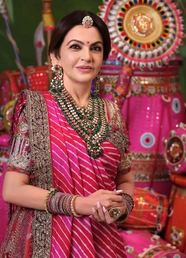 Ambani family's Navratri celebrations are a feast for the eyes photos21