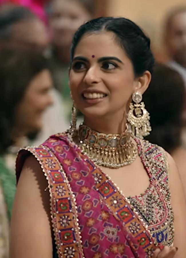 Ambani family's Navratri celebrations are a feast for the eyes photos6