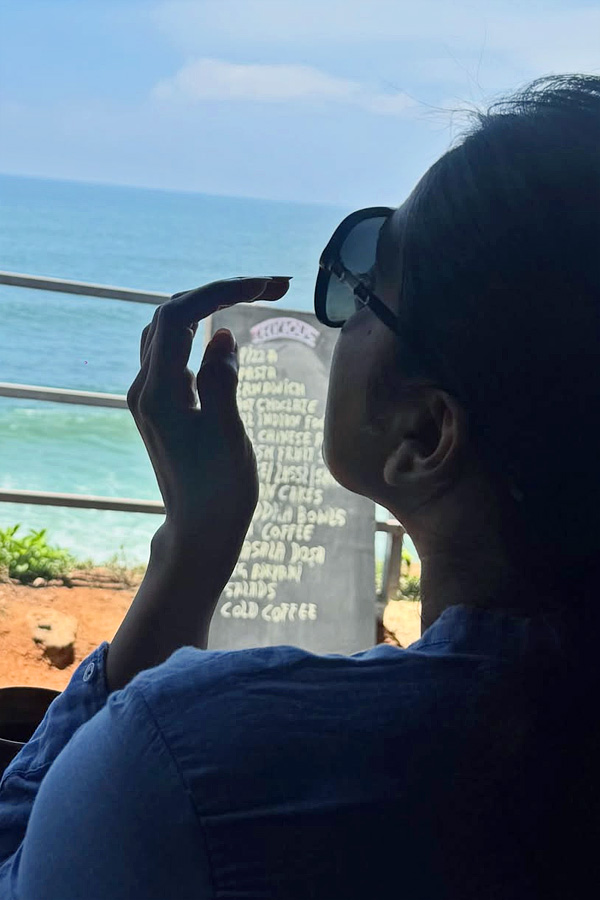 Anchor Rashmi Gautam Enjoying In Beach Photos5