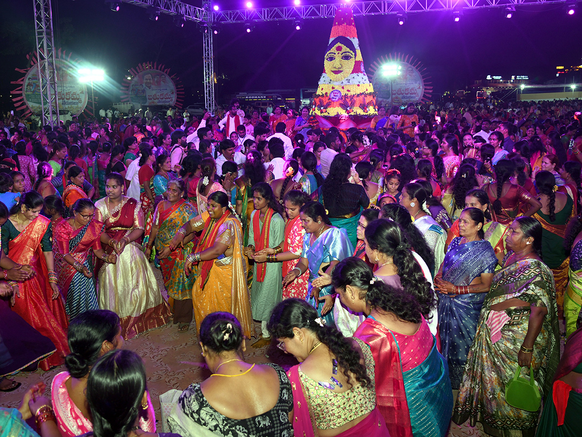 BRS Party Bathukamma Celebrations At Peoples Plaza Ground13